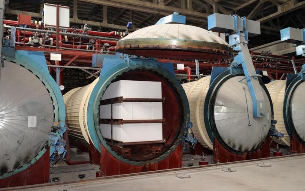 Газобетон для строительства дома: преимущества, недостатки и особенности применения материала